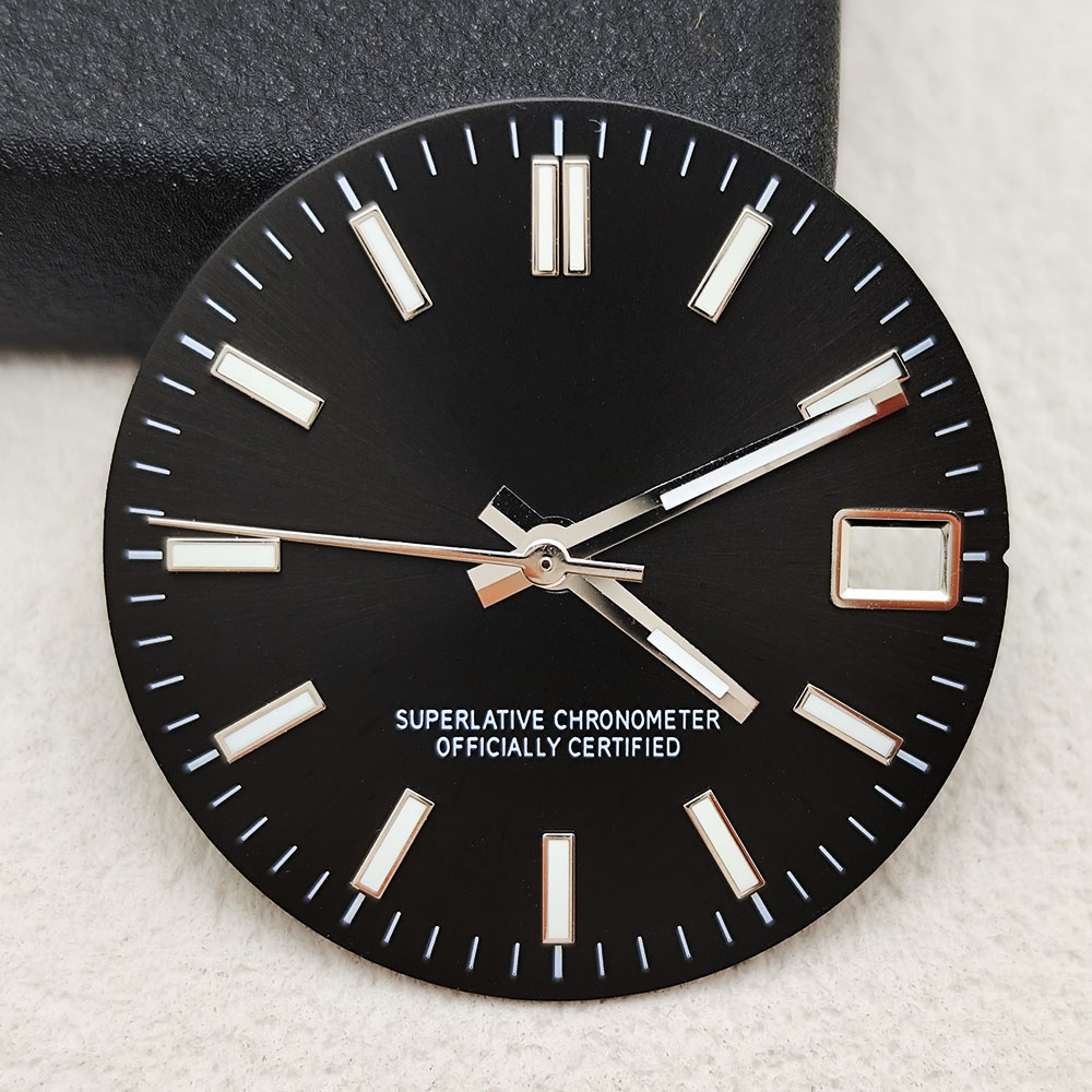 Nieuwe NH35 wijzerplaat aangep - Exhibition Caseback recensie en prijs