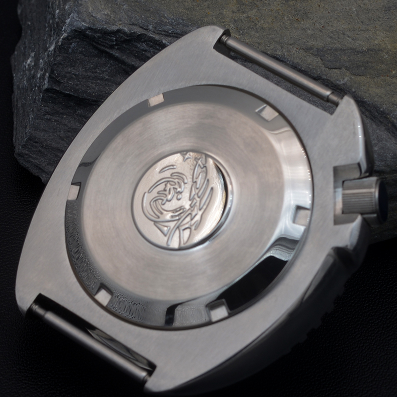 Verzegelde waterdichte massief - Exhibition Caseback recensie en prijs