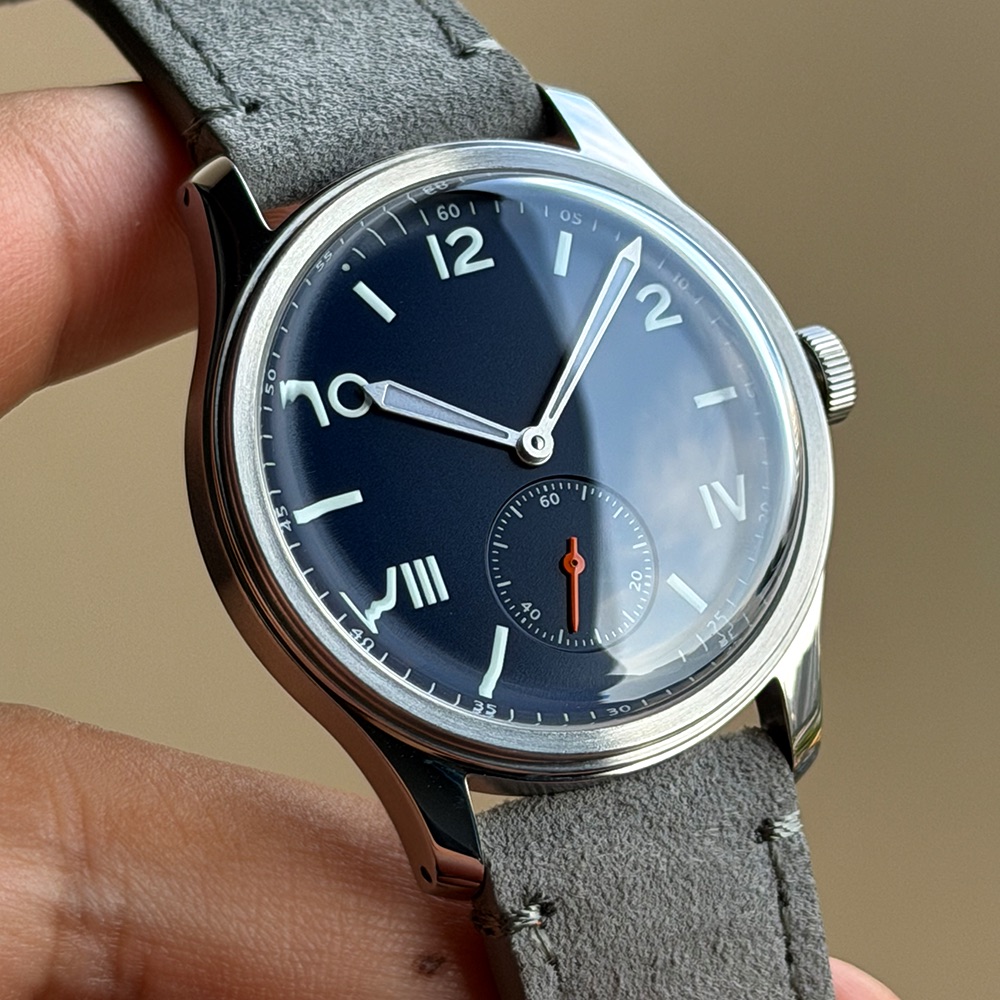 California Blue Formeel Zakeli - Guilloché Dial Watch recensie en prijs