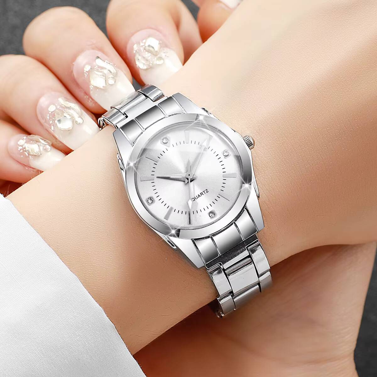 Luxe Strass Vrouwen Horloges C - Luxury Watch Travel Case recensie en prijs